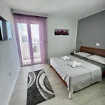 Apartamento Luna Modern Sea View *