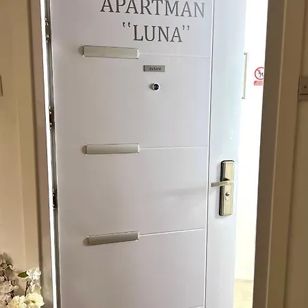 Luna Modern Sea View