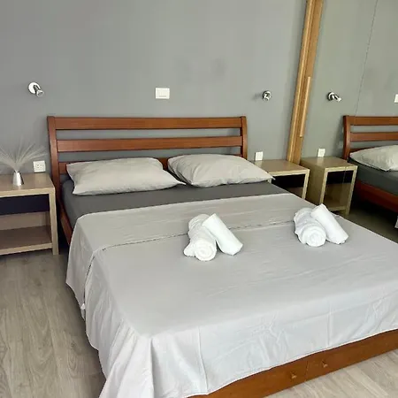 Luna Modern Sea View